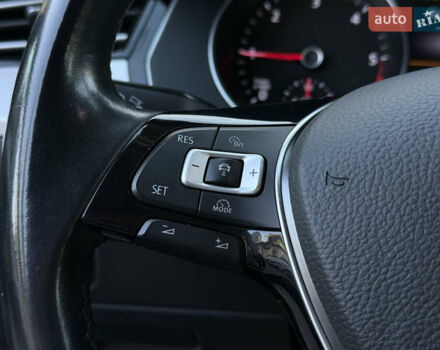 Черный Фольксваген Пассат, объемом двигателя 1.6 л и пробегом 217 тыс. км за 13999 $, фото 32 на Automoto.ua