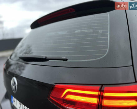 Черный Фольксваген Пассат, объемом двигателя 1.6 л и пробегом 325 тыс. км за 12600 $, фото 25 на Automoto.ua