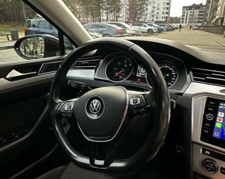 Черный Фольксваген Пассат, объемом двигателя 1.6 л и пробегом 256 тыс. км за 15000 $, фото 33 на Automoto.ua