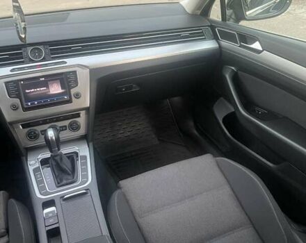 Черный Фольксваген Пассат, объемом двигателя 1.6 л и пробегом 230 тыс. км за 15000 $, фото 11 на Automoto.ua