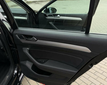 Чорний Фольксваген Пассат, об'ємом двигуна 2 л та пробігом 260 тис. км за 16700 $, фото 69 на Automoto.ua