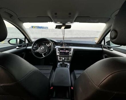 Черный Фольксваген Пассат, объемом двигателя 1.6 л и пробегом 195 тыс. км за 16000 $, фото 7 на Automoto.ua