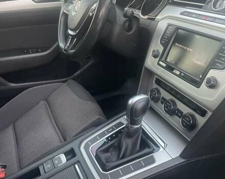 Черный Фольксваген Пассат, объемом двигателя 1.6 л и пробегом 230 тыс. км за 15000 $, фото 14 на Automoto.ua