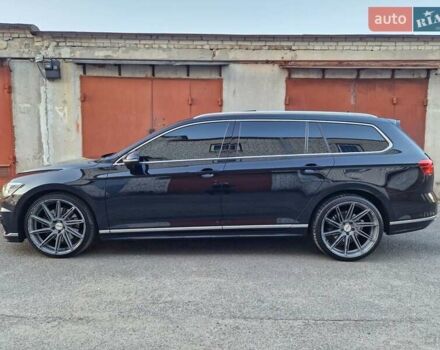 Фольксваген Пассат 2016 в Киеве на Automoto.ua Черный Фольксваген Пассат, объемом двигателя 2 л и пробегом 215 тыс. км за 19700 $, фото 14 на Automoto.ua