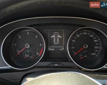 Черный Фольксваген Пассат, объемом двигателя 1.6 л и пробегом 294 тыс. км за 13200 $, фото 7 на Automoto.ua