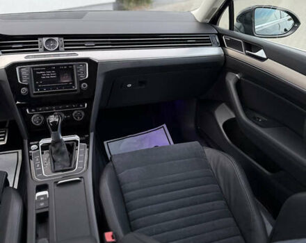 Чорний Фольксваген Пассат, об'ємом двигуна 2 л та пробігом 260 тис. км за 16700 $, фото 62 на Automoto.ua