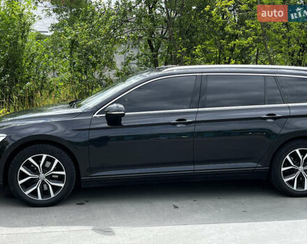 Черный Фольксваген Пассат, объемом двигателя 1.6 л и пробегом 250 тыс. км за 13500 $, фото 17 на Automoto.ua