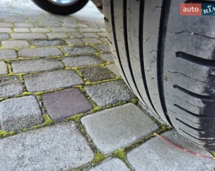 Черный Фольксваген Пассат, объемом двигателя 1.97 л и пробегом 289 тыс. км за 14400 $, фото 37 на Automoto.ua