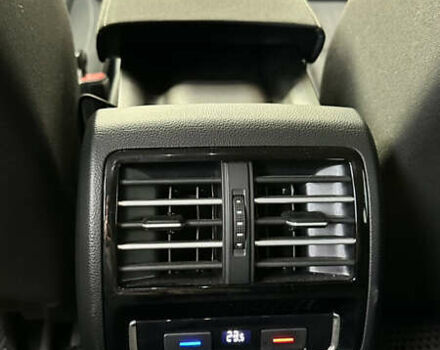 Черный Фольксваген Пассат, объемом двигателя 1.6 л и пробегом 256 тыс. км за 15000 $, фото 45 на Automoto.ua