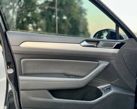 Черный Фольксваген Пассат, объемом двигателя 1.97 л и пробегом 370 тыс. км за 15500 $, фото 54 на Automoto.ua