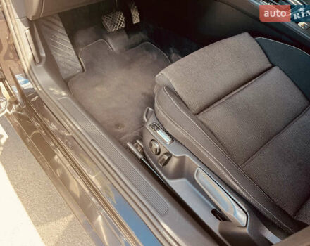 Черный Фольксваген Пассат, объемом двигателя 1.6 л и пробегом 307 тыс. км за 13350 $, фото 14 на Automoto.ua