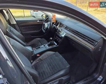 Черный Фольксваген Пассат, объемом двигателя 1.97 л и пробегом 289 тыс. км за 14400 $, фото 29 на Automoto.ua