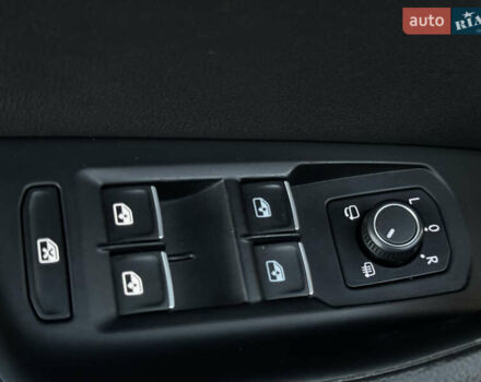 Чорний Фольксваген Пассат, об'ємом двигуна 1.97 л та пробігом 191 тис. км за 17000 $, фото 35 на Automoto.ua