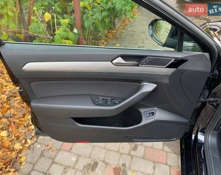 Черный Фольксваген Пассат, объемом двигателя 1.97 л и пробегом 277 тыс. км за 16000 $, фото 44 на Automoto.ua