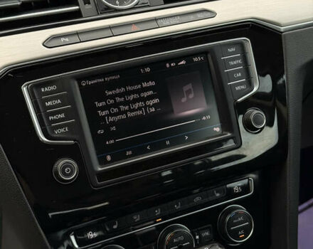 Чорний Фольксваген Пассат, об'ємом двигуна 2 л та пробігом 260 тис. км за 16700 $, фото 37 на Automoto.ua