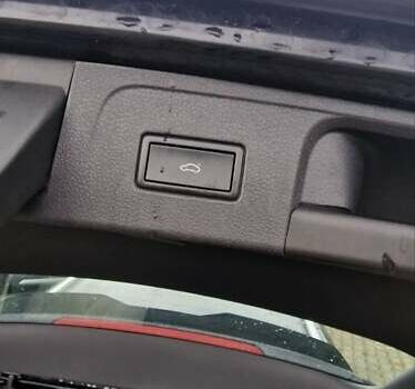 Черный Фольксваген Пассат, объемом двигателя 1.97 л и пробегом 255 тыс. км за 15000 $, фото 2 на Automoto.ua