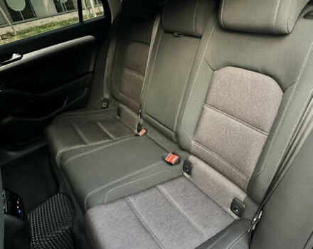 Черный Фольксваген Пассат, объемом двигателя 1.6 л и пробегом 256 тыс. км за 15000 $, фото 44 на Automoto.ua