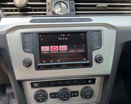 Чорний Фольксваген Пассат, об'ємом двигуна 1.6 л та пробігом 226 тис. км за 14300 $, фото 16 на Automoto.ua