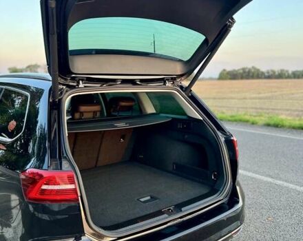 Черный Фольксваген Пассат, объемом двигателя 1.97 л и пробегом 370 тыс. км за 15500 $, фото 36 на Automoto.ua