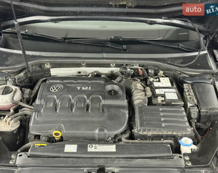 Черный Фольксваген Пассат, объемом двигателя 2 л и пробегом 262 тыс. км за 13500 $, фото 39 на Automoto.ua