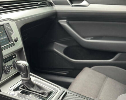 Черный Фольксваген Пассат, объемом двигателя 1.6 л и пробегом 250 тыс. км за 13500 $, фото 21 на Automoto.ua