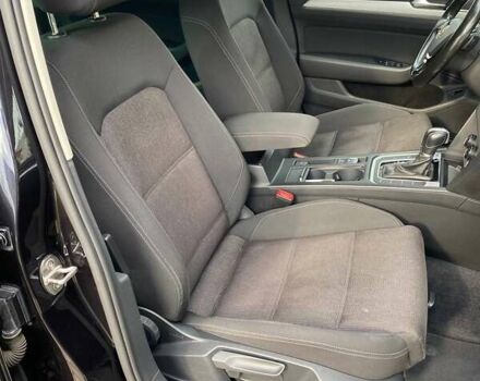 Черный Фольксваген Пассат, объемом двигателя 1.97 л и пробегом 277 тыс. км за 16000 $, фото 33 на Automoto.ua