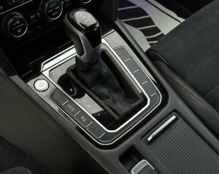 Чорний Фольксваген Пассат, об'ємом двигуна 2 л та пробігом 260 тис. км за 16700 $, фото 39 на Automoto.ua