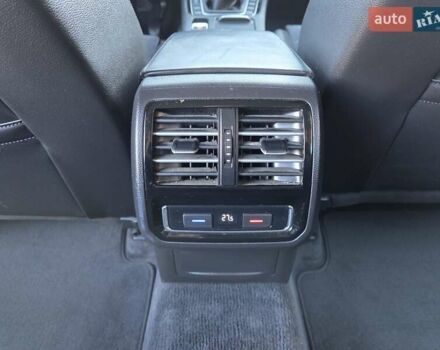 Черный Фольксваген Пассат, объемом двигателя 1.97 л и пробегом 289 тыс. км за 14400 $, фото 41 на Automoto.ua