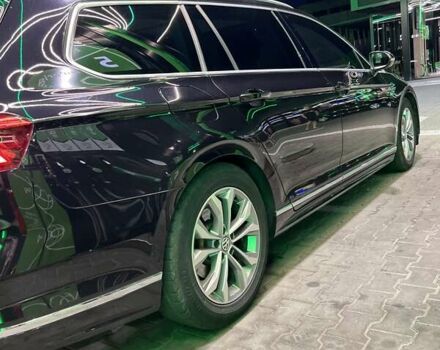 Черный Фольксваген Пассат, объемом двигателя 1.97 л и пробегом 370 тыс. км за 15500 $, фото 72 на Automoto.ua