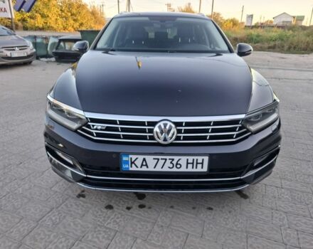 Черный Фольксваген Пассат, объемом двигателя 2 л и пробегом 275 тыс. км за 15999 $, фото 2 на Automoto.ua