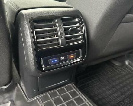 Черный Фольксваген Пассат, объемом двигателя 1.6 л и пробегом 230 тыс. км за 15000 $, фото 18 на Automoto.ua