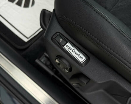 Чорний Фольксваген Пассат, об'ємом двигуна 2 л та пробігом 260 тис. км за 16700 $, фото 29 на Automoto.ua