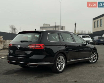 Чорний Фольксваген Пассат, об'ємом двигуна 2 л та пробігом 260 тис. км за 16700 $, фото 11 на Automoto.ua