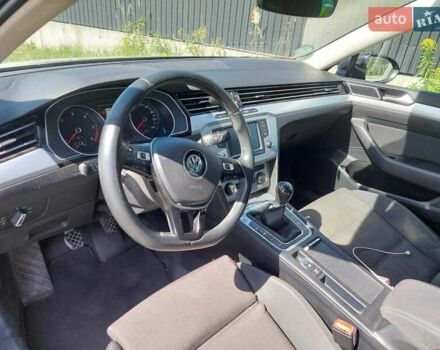 Черный Фольксваген Пассат, объемом двигателя 2 л и пробегом 210 тыс. км за 15200 $, фото 3 на Automoto.ua