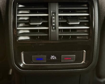 Черный Фольксваген Пассат, объемом двигателя 1.97 л и пробегом 205 тыс. км за 16600 $, фото 20 на Automoto.ua