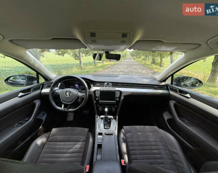 Черный Фольксваген Пассат, объемом двигателя 1.97 л и пробегом 243 тыс. км за 17800 $, фото 6 на Automoto.ua