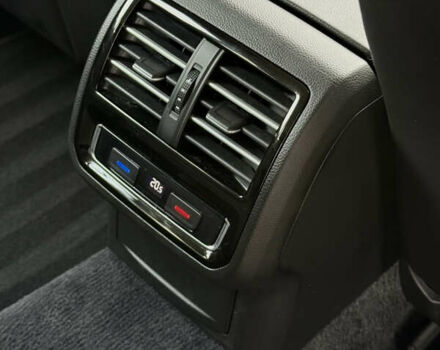 Чорний Фольксваген Пассат, об'ємом двигуна 2 л та пробігом 260 тис. км за 16700 $, фото 70 на Automoto.ua