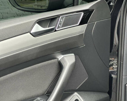 Черный Фольксваген Пассат, объемом двигателя 1.6 л и пробегом 250 тыс. км за 13500 $, фото 22 на Automoto.ua