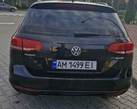 Черный Фольксваген Пассат, объемом двигателя 1.6 л и пробегом 267 тыс. км за 13000 $, фото 5 на Automoto.ua
