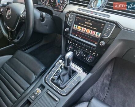 Фольксваген Пассат 2016 в Киеве на Automoto.ua Черный Фольксваген Пассат, объемом двигателя 2 л и пробегом 215 тыс. км за 19700 $, фото 52 на Automoto.ua