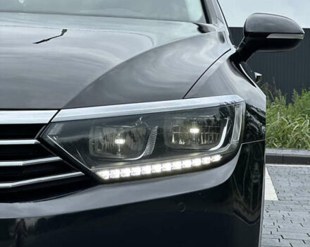 Черный Фольксваген Пассат, объемом двигателя 1.6 л и пробегом 250 тыс. км за 13500 $, фото 5 на Automoto.ua