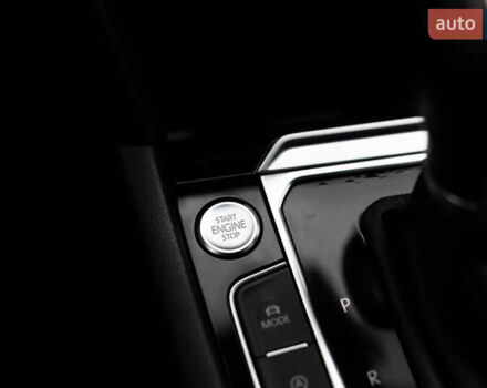 Фольксваген Пассат 2016 в Луцке на Automoto.ua Черный Фольксваген Пассат, объемом двигателя 2 л и пробегом 218 тыс. км за 17300 $, фото 67 на Automoto.ua
