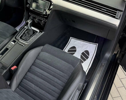 Чорний Фольксваген Пассат, об'ємом двигуна 2 л та пробігом 260 тис. км за 16700 $, фото 63 на Automoto.ua