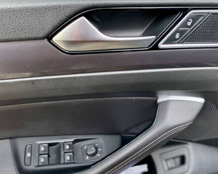 Черный Фольксваген Пассат, объемом двигателя 2 л и пробегом 202 тыс. км за 17500 $, фото 8 на Automoto.ua