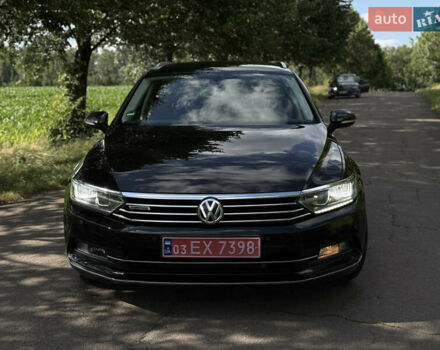 Черный Фольксваген Пассат, объемом двигателя 1.97 л и пробегом 243 тыс. км за 17800 $, фото 1 на Automoto.ua