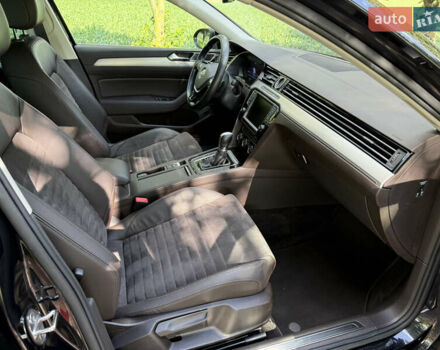 Черный Фольксваген Пассат, объемом двигателя 1.97 л и пробегом 243 тыс. км за 17800 $, фото 10 на Automoto.ua