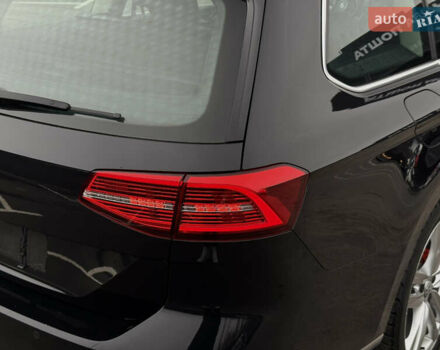 Чорний Фольксваген Пассат, об'ємом двигуна 2 л та пробігом 260 тис. км за 16700 $, фото 16 на Automoto.ua