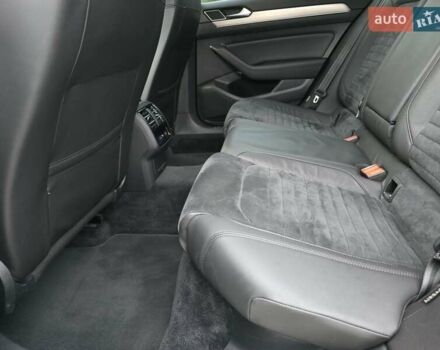 Чорний Фольксваген Пассат, об'ємом двигуна 1.97 л та пробігом 246 тис. км за 15900 $, фото 26 на Automoto.ua