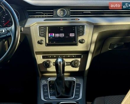 Черный Фольксваген Пассат, объемом двигателя 1.6 л и пробегом 250 тыс. км за 14300 $, фото 17 на Automoto.ua