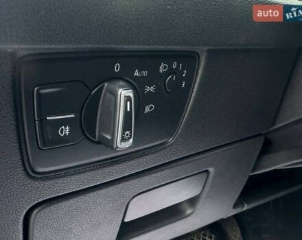 Черный Фольксваген Пассат, объемом двигателя 1.6 л и пробегом 250 тыс. км за 14300 $, фото 12 на Automoto.ua